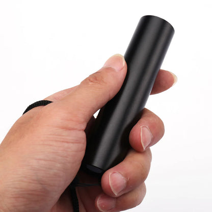 Feline Moss Light Detection via UV Glow